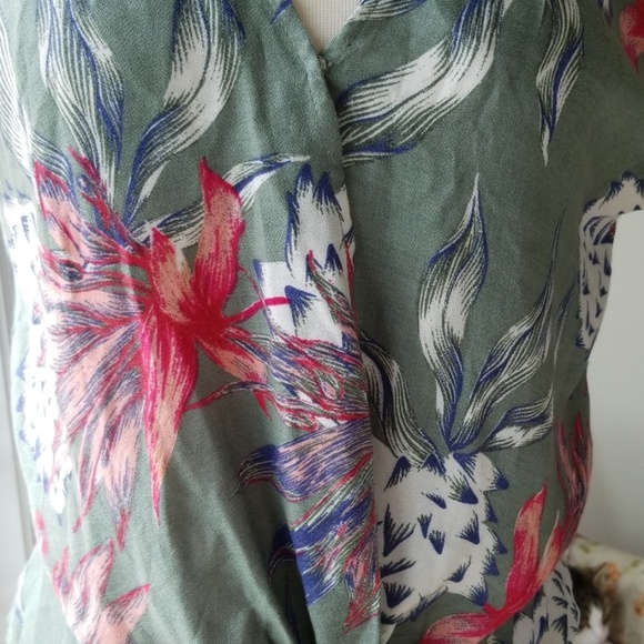 Roxy Tuscan Colors Convertible Blouse - Picture 4 of 8